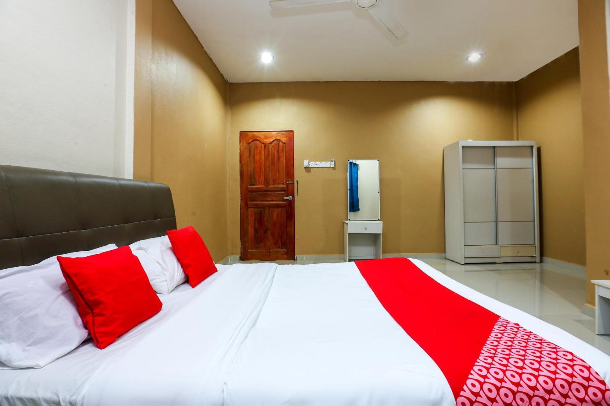 Oyo 89933 Nun Hotel Jeli Exterior foto