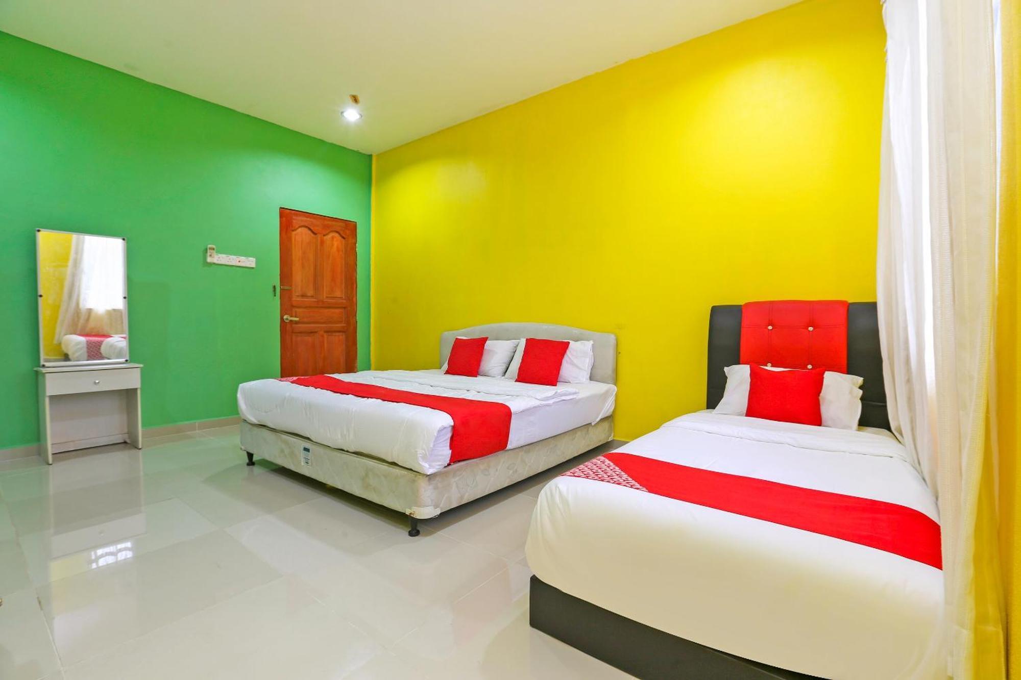 Oyo 89933 Nun Hotel Jeli Exterior foto