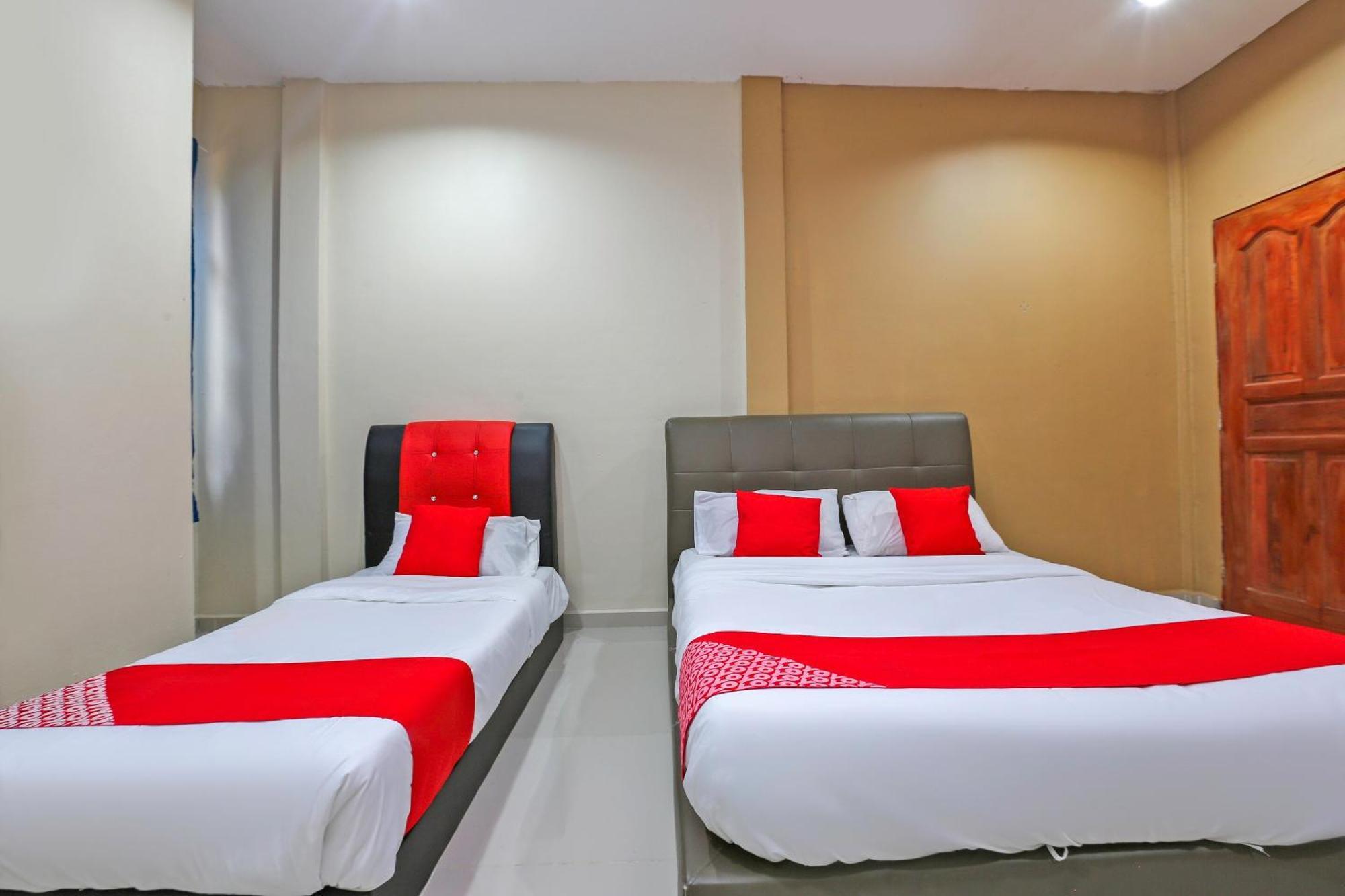 Oyo 89933 Nun Hotel Jeli Exterior foto