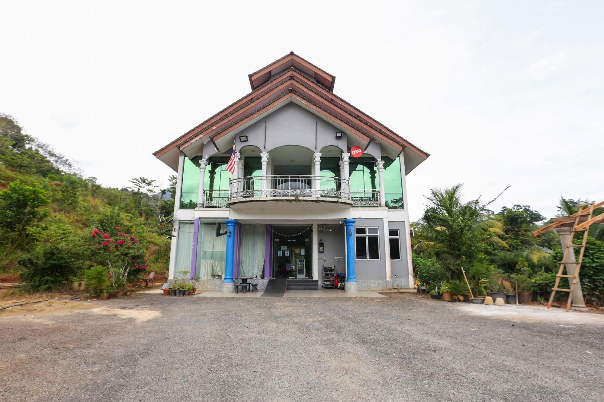 Oyo 89933 Nun Hotel Jeli Exterior foto