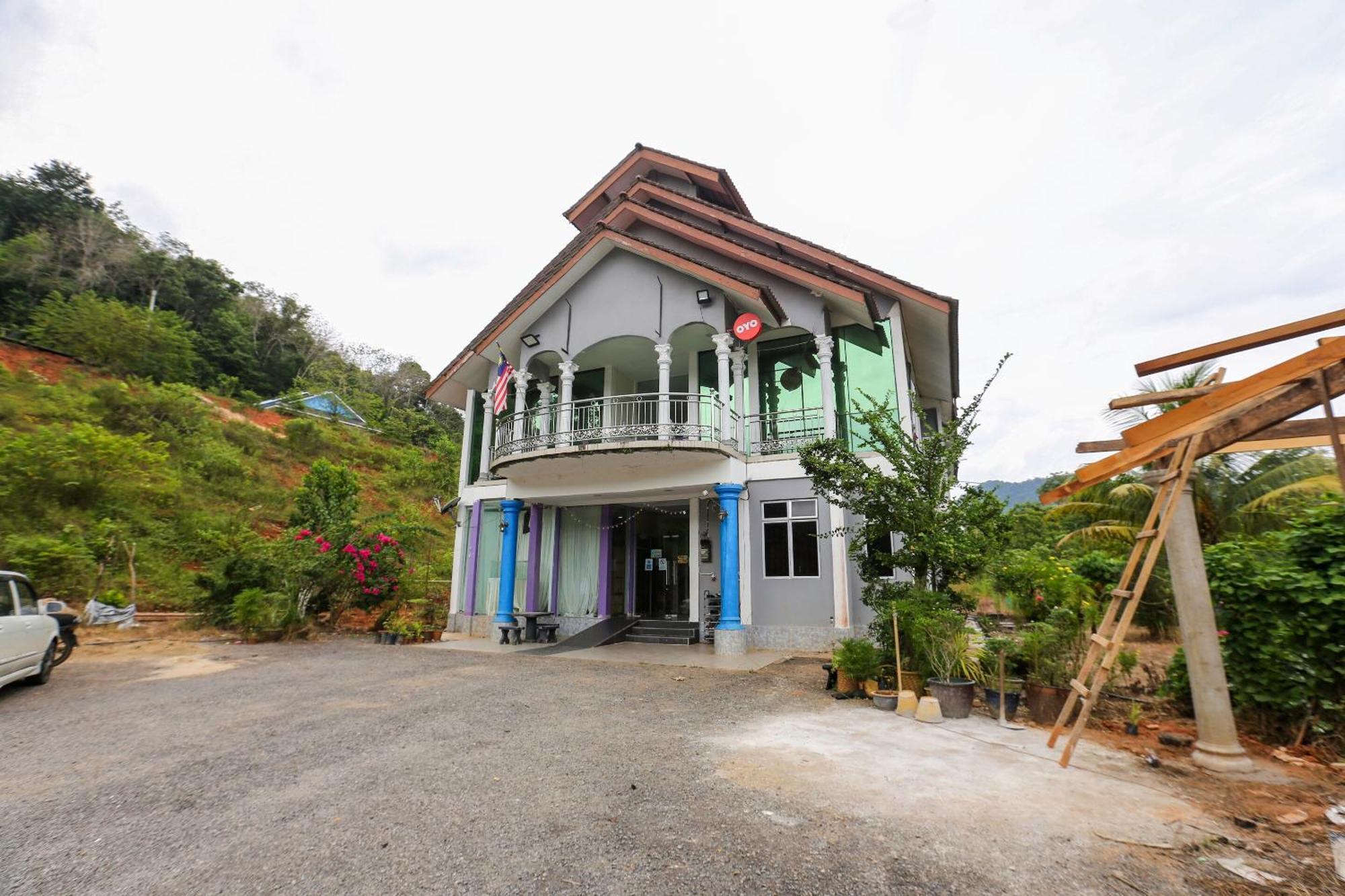 Oyo 89933 Nun Hotel Jeli Exterior foto