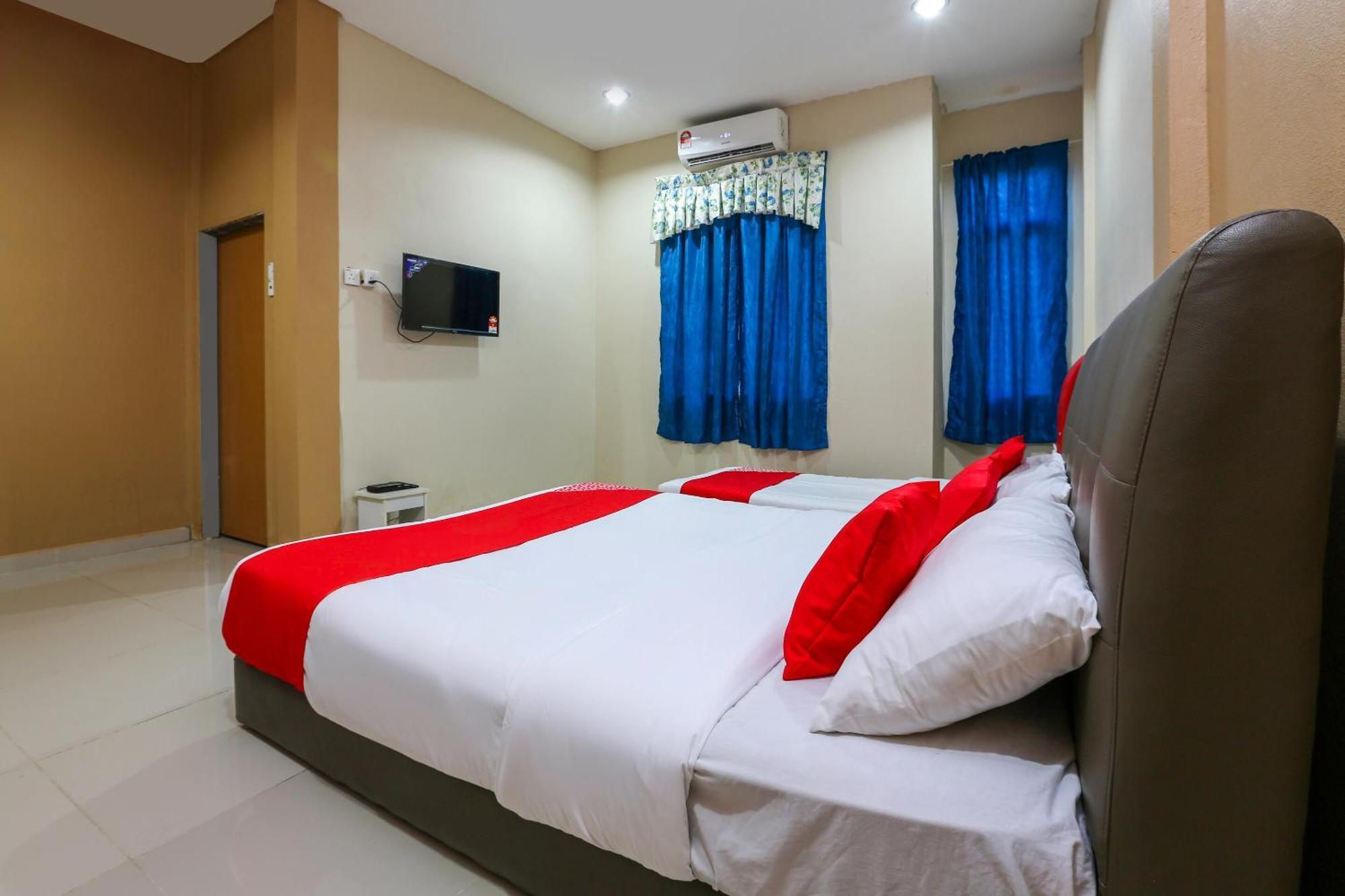 Oyo 89933 Nun Hotel Jeli Exterior foto